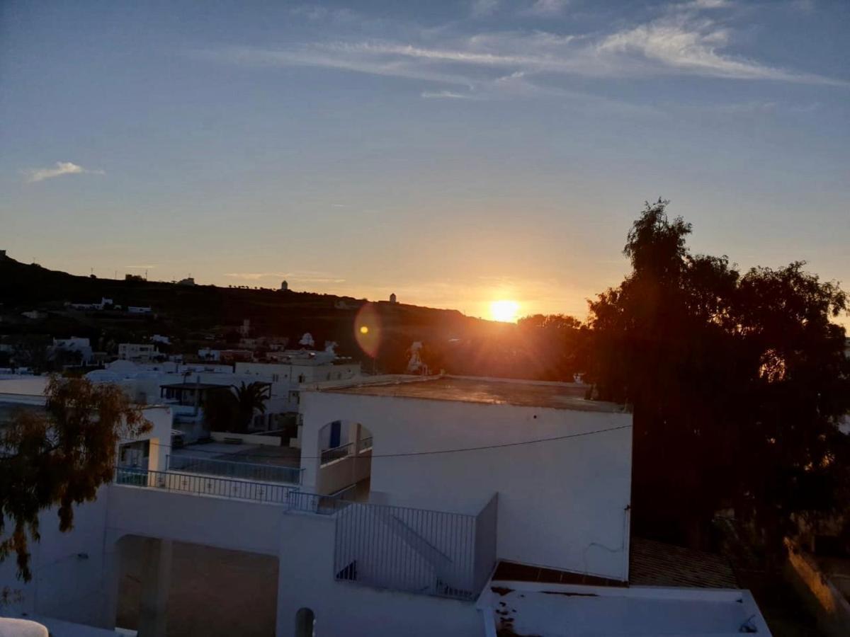 Lux House With Outdoor Jacuzzi And Sea View In Santorini Διαμέρισμα Εμπορειό Εξωτερικό φωτογραφία