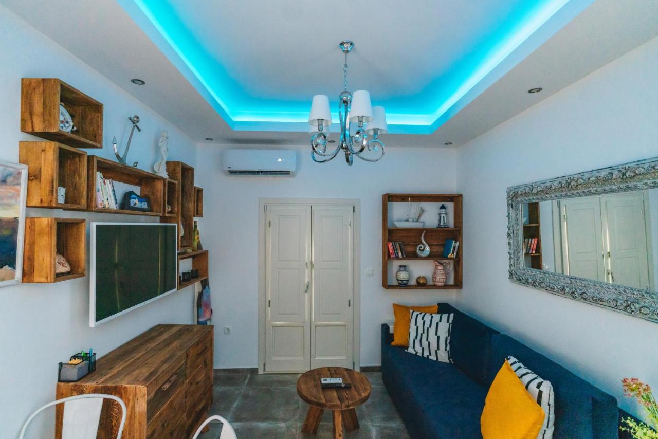 Lux House With Outdoor Jacuzzi And Sea View In Santorini Διαμέρισμα Εμπορειό Εξωτερικό φωτογραφία