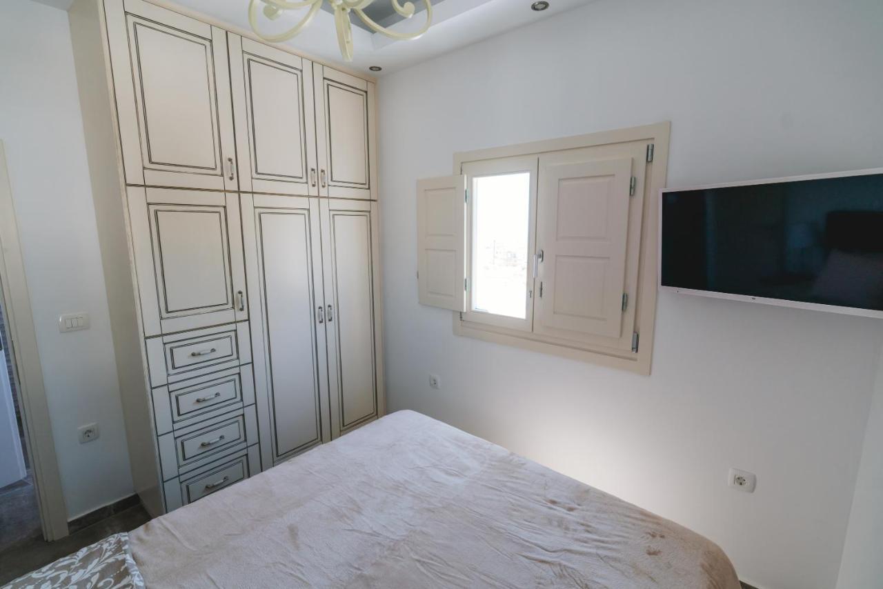 Lux House With Outdoor Jacuzzi And Sea View In Santorini Διαμέρισμα Εμπορειό Εξωτερικό φωτογραφία