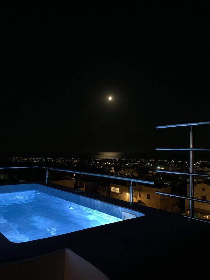Lux House With Outdoor Jacuzzi And Sea View In Santorini Διαμέρισμα Εμπορειό Εξωτερικό φωτογραφία